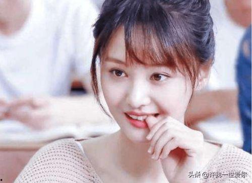 娱乐吃瓜小妹子视频下载